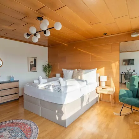 Am Hbf Mit 2 Schlafzimmern Und Sky