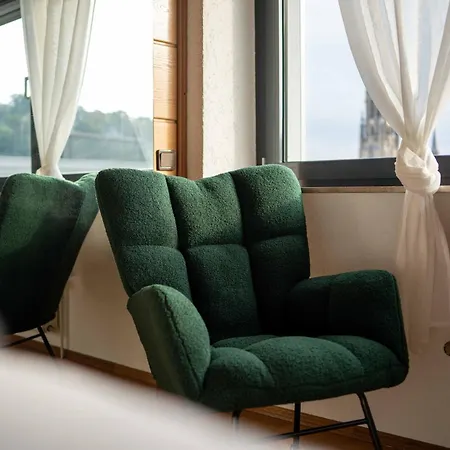 Am Hbf Mit 2 Schlafzimmern Und Sky Lejlighed *