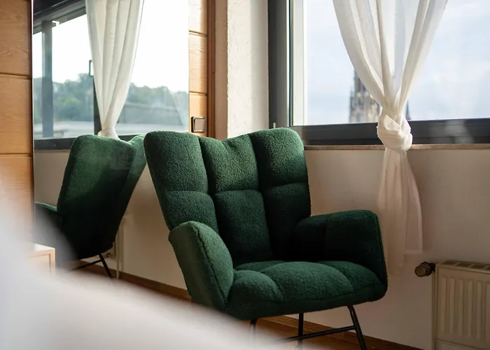 Am Hbf Mit 2 Schlafzimmern Und Sky Lägenhet *