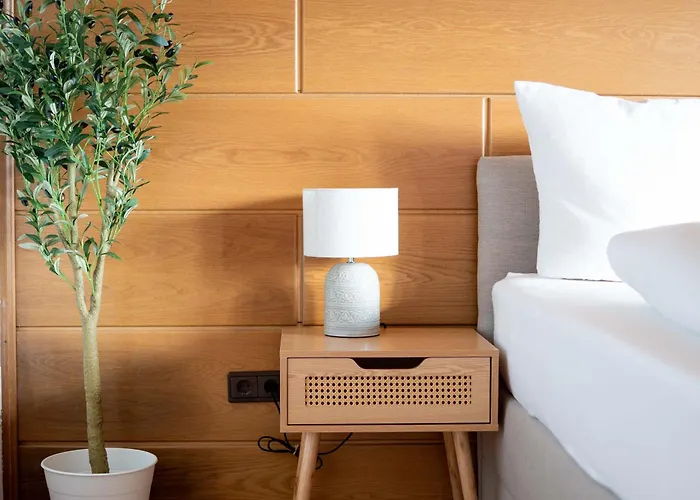 Lejlighed Am Hbf Mit 2 Schlafzimmern Und Sky *